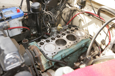 Block before cylinder head replacement