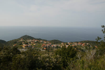 Hike Elba Island