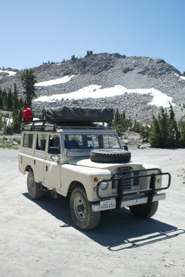 Land Rover in Lassen