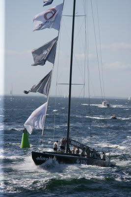 Alinghi Returning to Port - Day 2 Fleet Races - AC LV Act 7