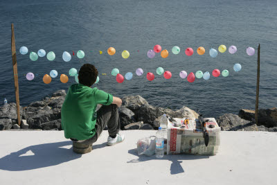Shooting balloons on the Sea of Marmara